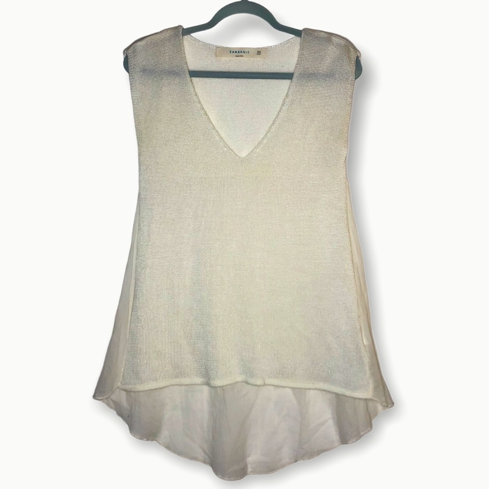 ZARAKNIT sleeveless ivory blouse with high low M
